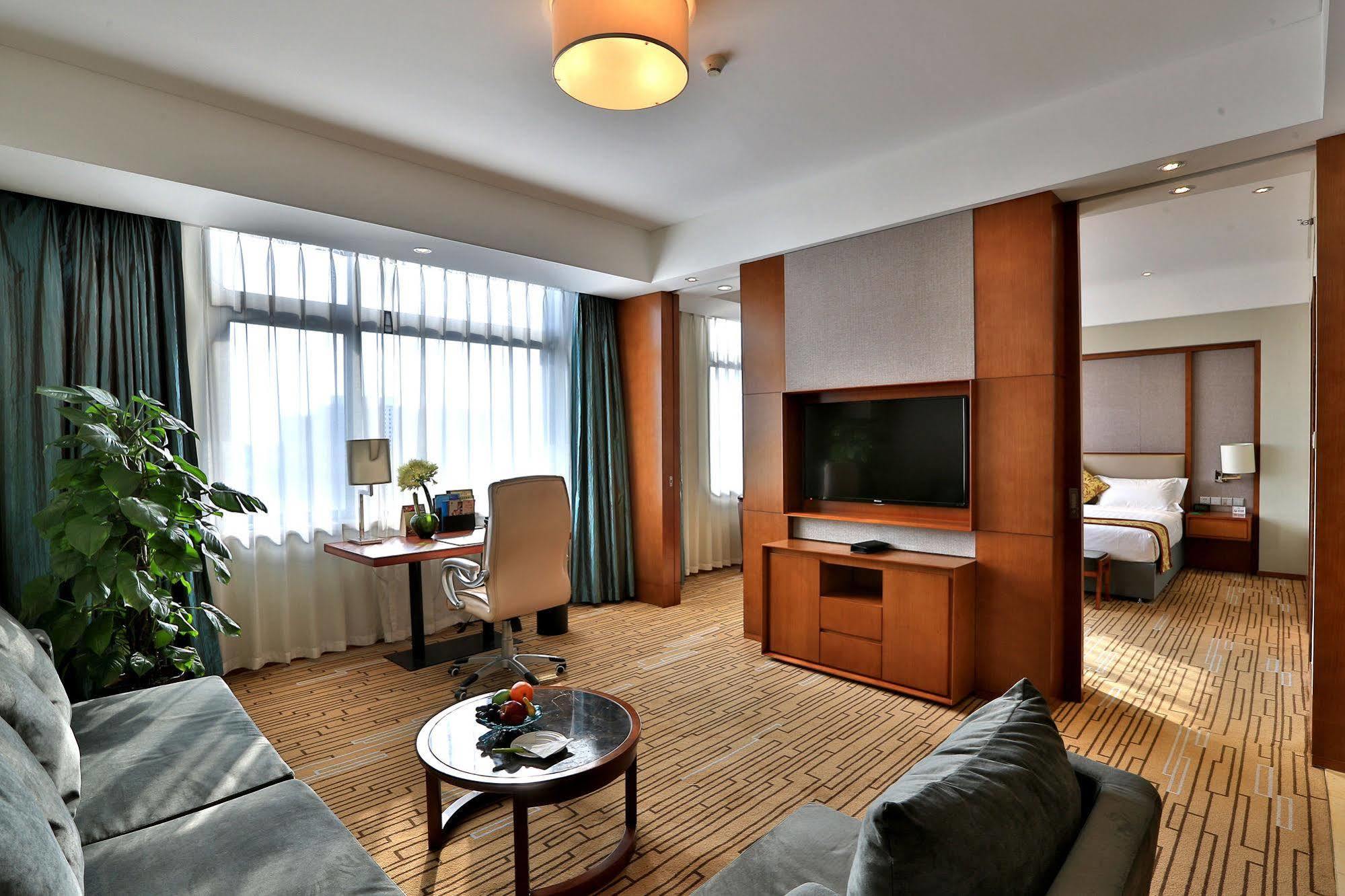Shenyang Rayfont International Hotel Extérieur photo